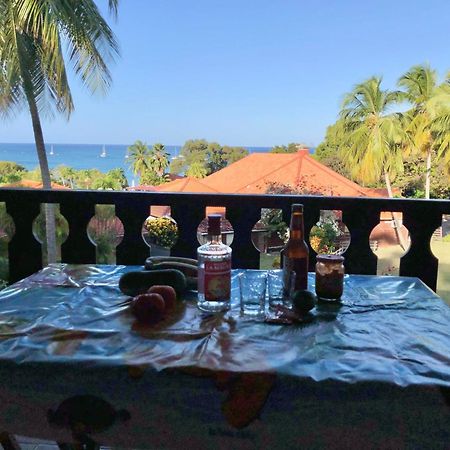 Case Coco A Sainte Anne Avec Wifi Vue Mer Bagian luar foto