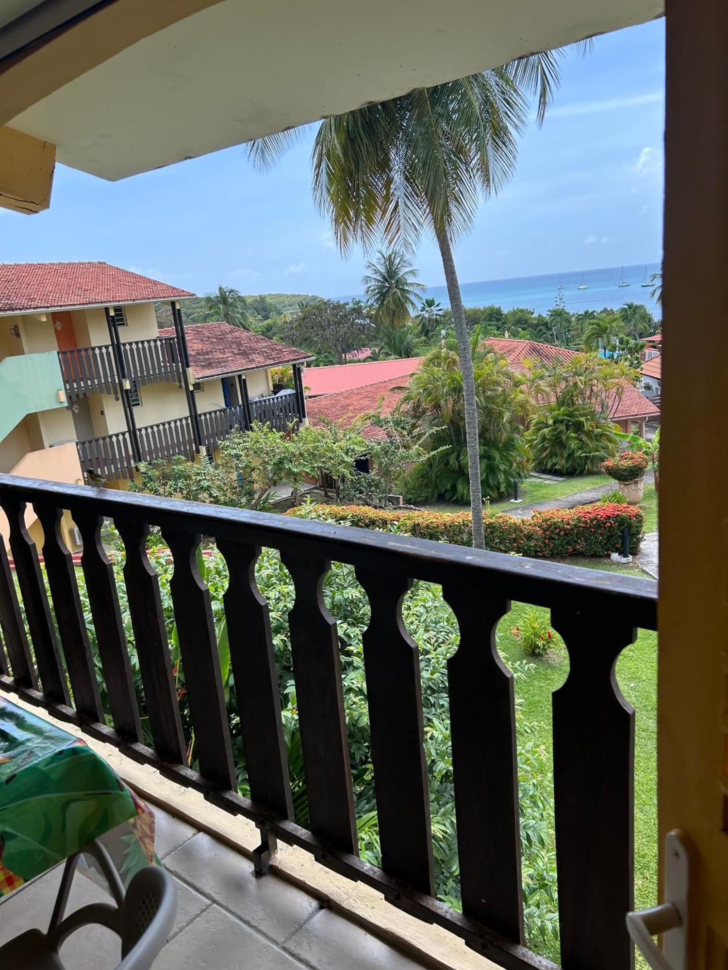 Case Coco A Sainte Anne Avec Wifi Vue Mer Bagian luar foto